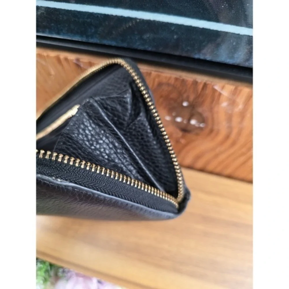 Tory Burch Bombe T Zip Wallet Continental Black Pebbled Leather